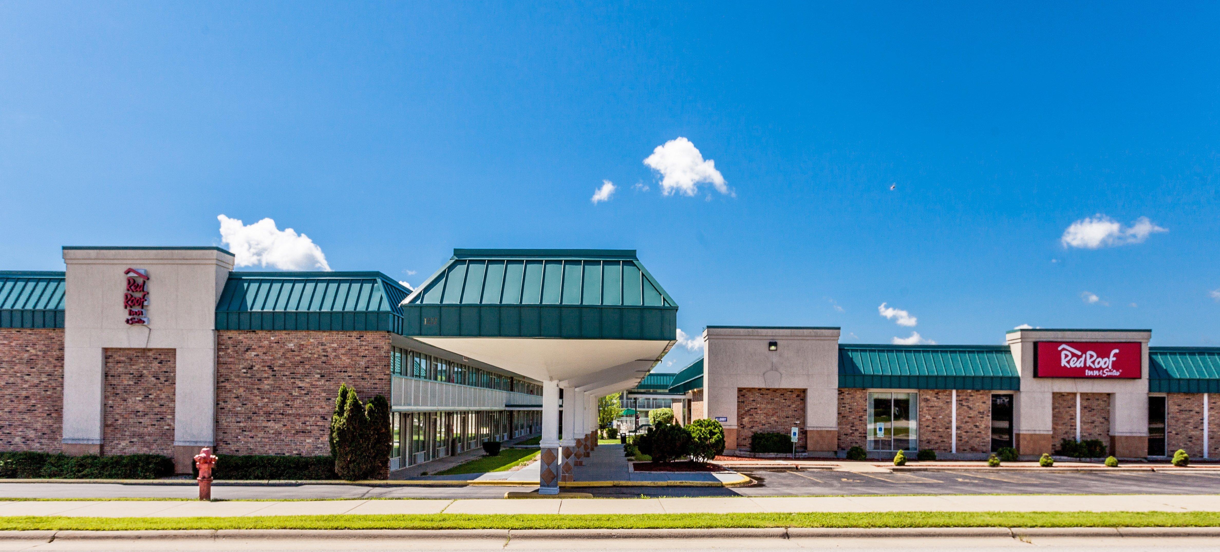 Red Roof Inn & Suites Dekalb Exterior photo