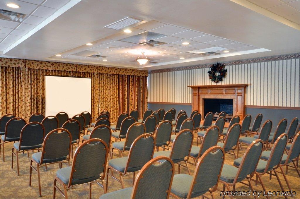 Red Roof Inn & Suites Dekalb Business photo